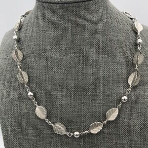 Vintage AMCO Double Leaf Necklace